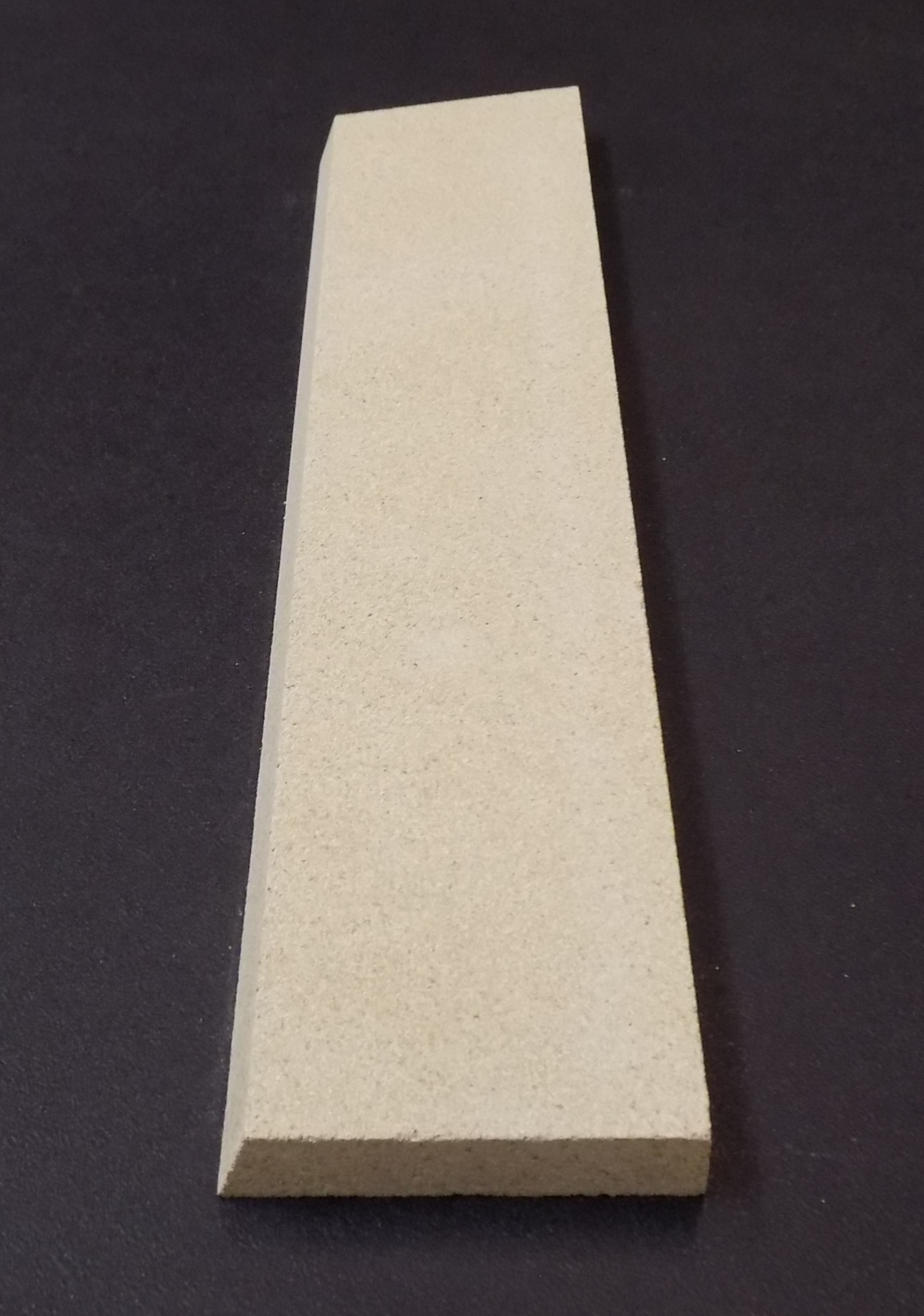 Skantherm Cado Seitenstein rechts vorne B